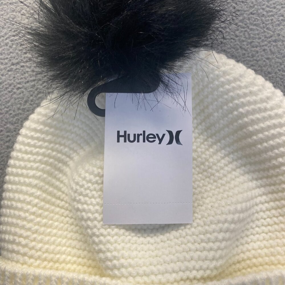 Hurley Women’s Cream Knit Beanie with PomPom One Size Thermal,Outdoor  New - Picture 7 of 8